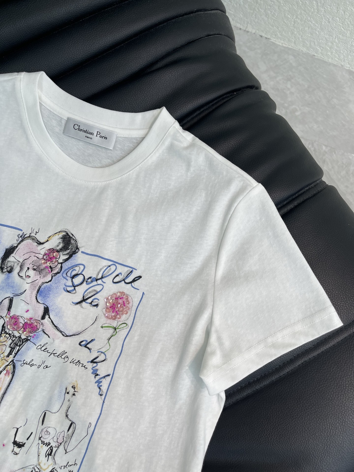 Women's short sleeves